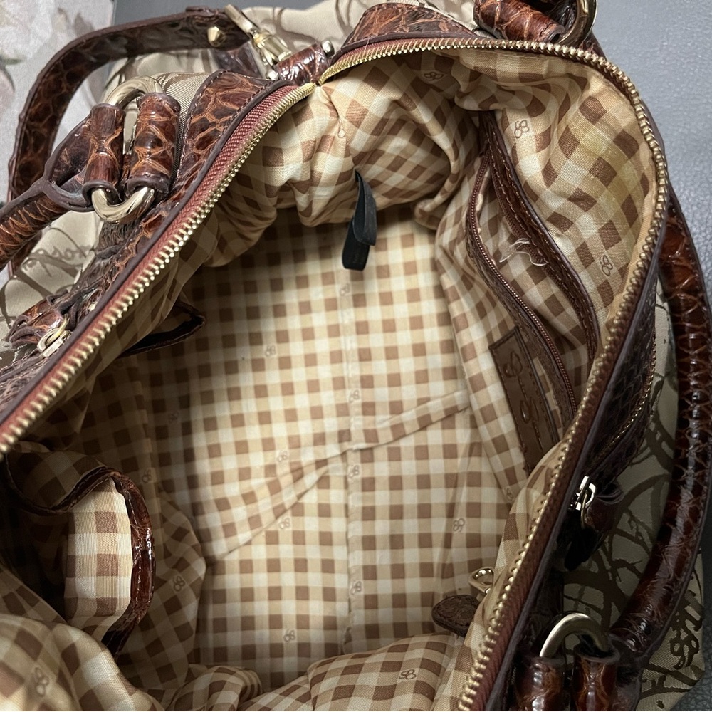 Jessica Simpson Designer Handbag - Picture 3 of 5